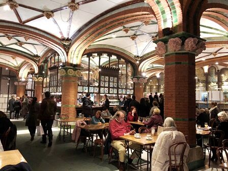 Cómo visitar el Palacio de la Música Catalana en Barcelona (Guía)