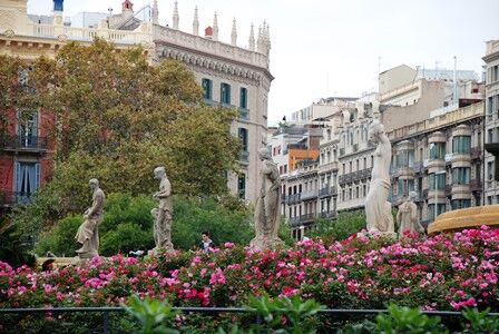Qué ver en Plaza de Cataluña de Barcelona (Guía)