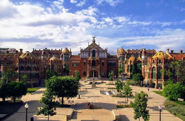 Recinto modernista de Sant Pau en Barcelona