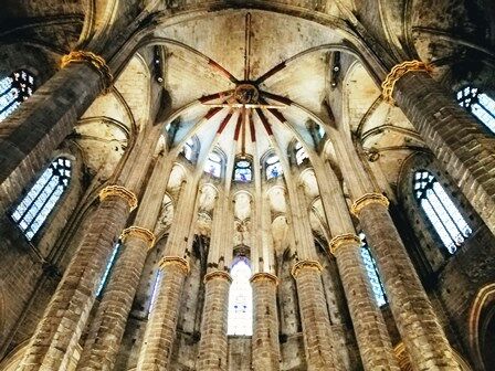 Cómo visitar la Basílica del Mar de Barcelona (Guía)
