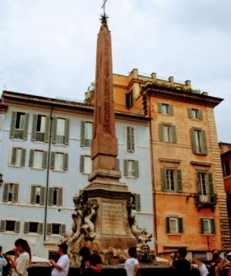 El Obelisco de la Piazza della Rotonda en Roma