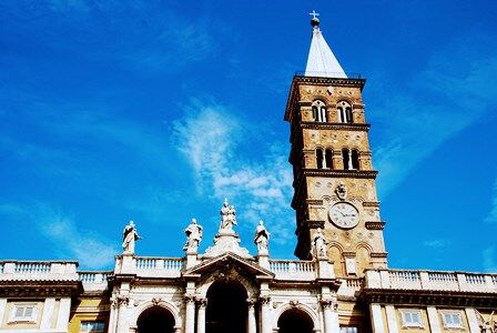 Campanario medieval de la Basílica de Santa María la Mayor