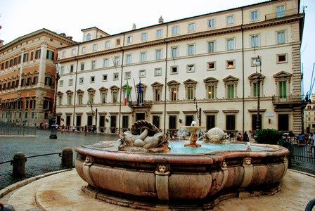 Fuente de los Delfines de Giacomo della Porta