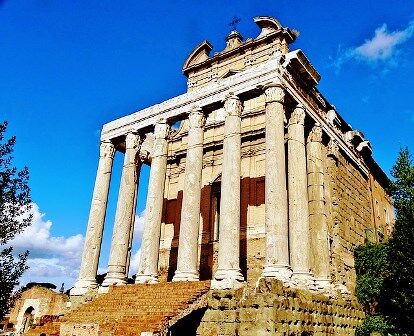 Templo de Antonio y Faustina en el Foro Romano