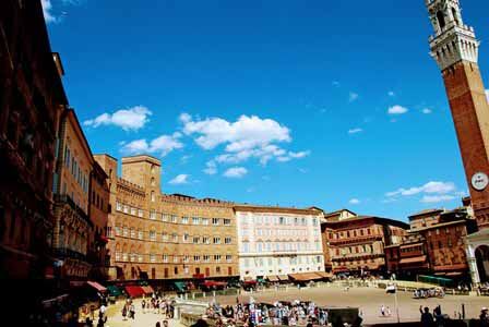 Piazza del Campo de Siena, una de las más bonitas del mundo