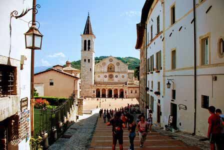 Precioso Duomo de Spoleto en Umbría