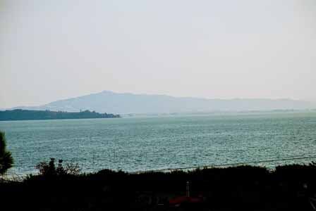 Vistas del Lago Trasimeno desde nuestro hotel