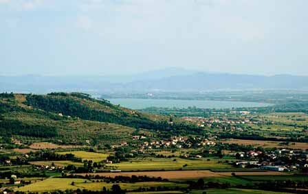 Vistas del lago Trasimeno desde Cortona