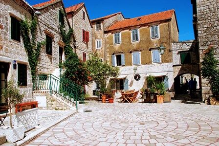 Casas de piedra en Stari Grad (Isla de Hvar, Croacia))