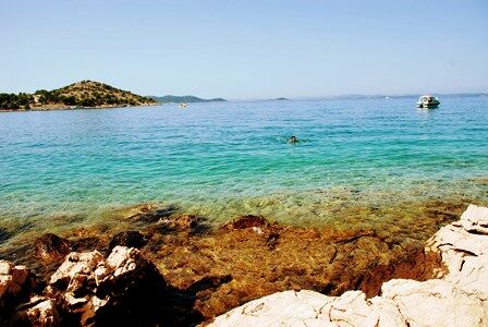 Playa en algún punto entre Zadar y Sibenik (Croacia)