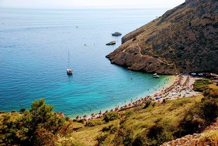 Playas paradisiacas en Stara Baska (Isla de Krk, Croacia)