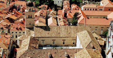 Monsterio de San Francisco de Dubrovnik desde las murallas