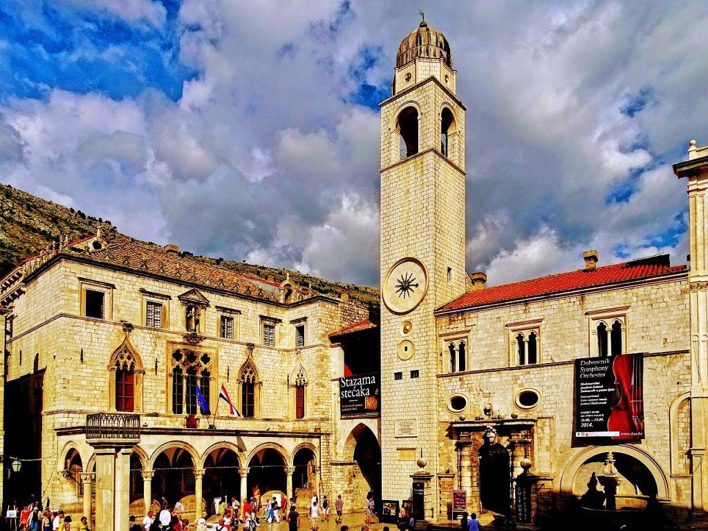 Plaza de Luža en Dubrovnik