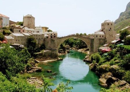 El Puente de Piedra de Mostar, símbolo del fin de la guerra