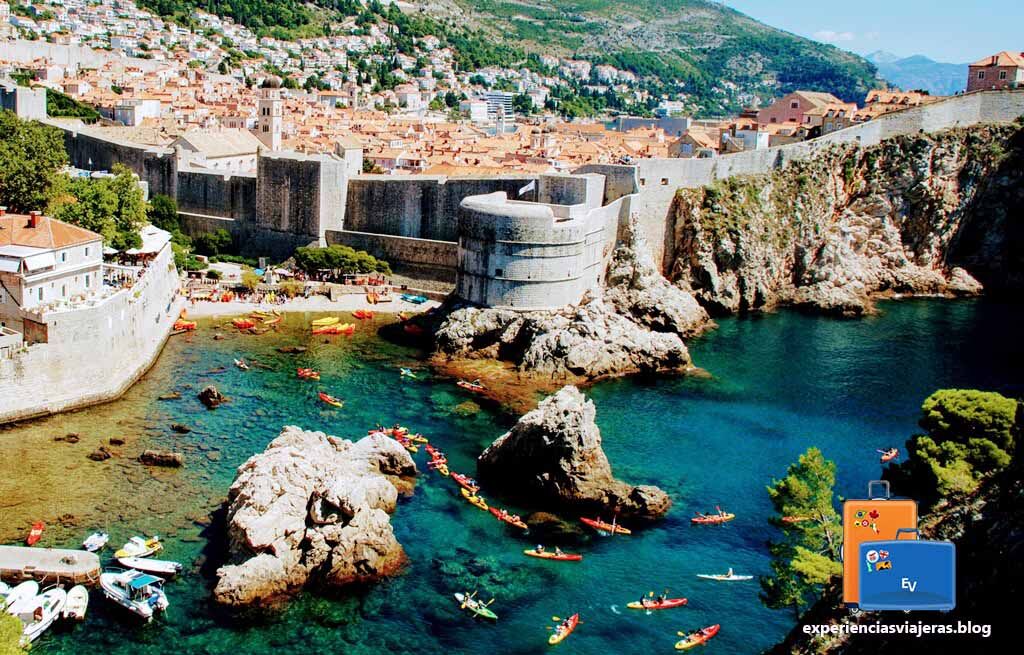 Imprescindible tour en kayak alrededor de las murallas de Dubrovnik