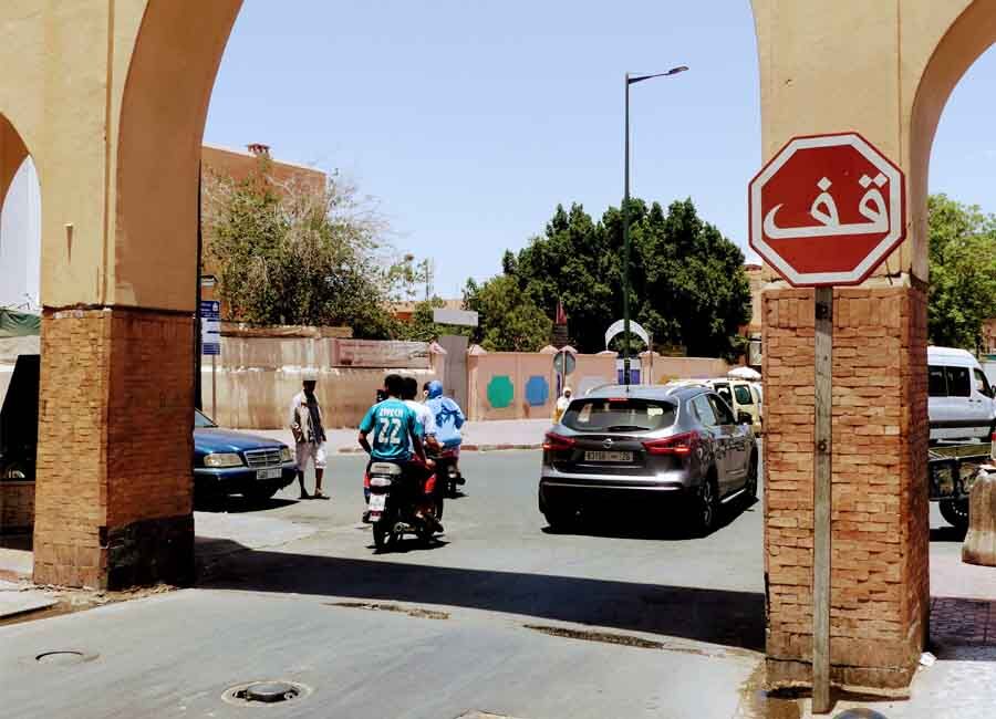 Cómo conducir en Marruecos y evitar multas